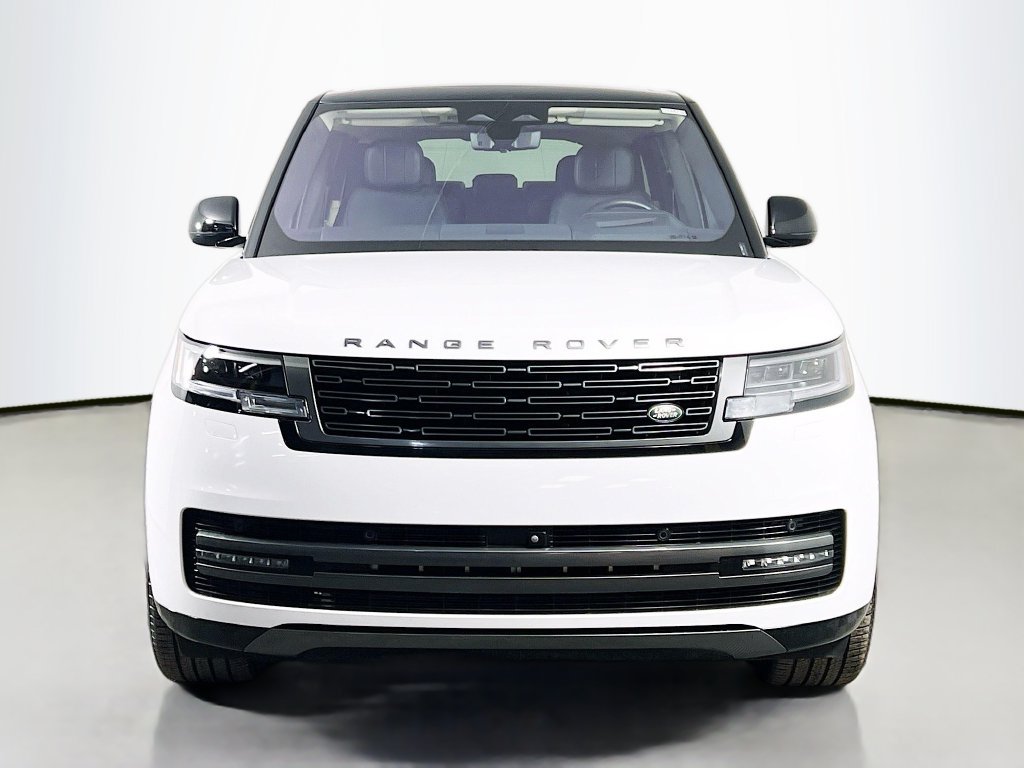 Used 2022 Land Rover Range Rover Long Wheelbase SE AWD/4WD image 2