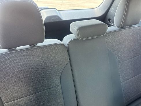 Used 2025 Chevrolet Traverse LT FWD image 35