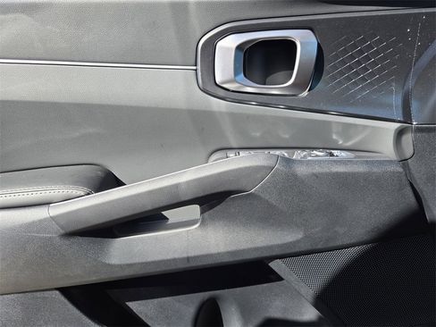 New 2026 Kia Sorento LX image 16