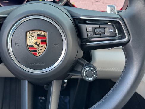 Used 2023 Porsche Panamera 4S w/ Sportdesign Package image 24