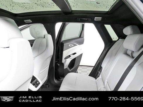 New 2026 Cadillac Lyriq Premium Luxury image 21