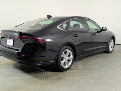 Used 2024 Honda Accord LX image 7