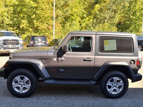 Used 2021 Jeep Wrangler Sport image 5