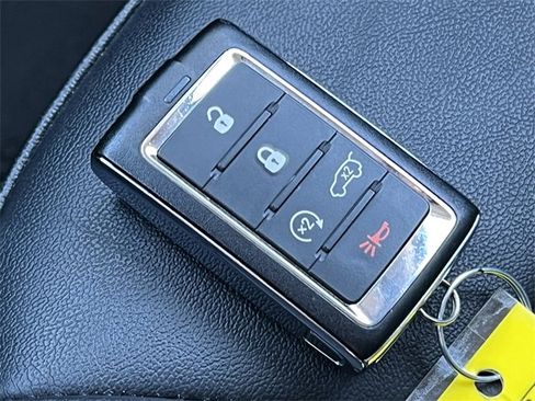 Certified 2023 Jeep Grand Cherokee Limited w/ Black Appearance Package image 36