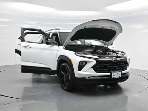 New 2026 Chevrolet TrailBlazer LT w/ Convenience Package FWD image 57