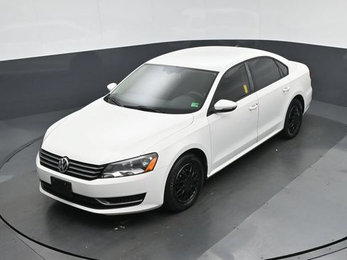 Used 2012 Volkswagen Passat 2.5 S FWD image 51