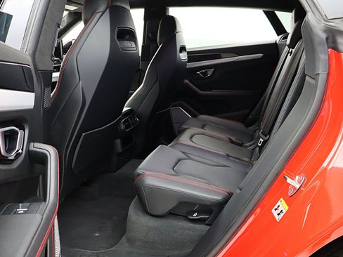 Used 2020 Lamborghini Urus AWD/4WD image 43