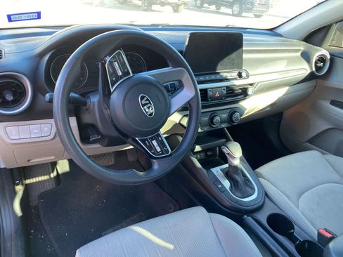 Used 2021 Kia Forte LXS image 10