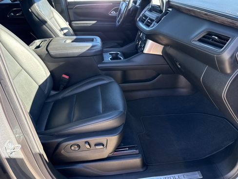 Certified 2021 Chevrolet Tahoe Z71 w/ Luxury Package image 14