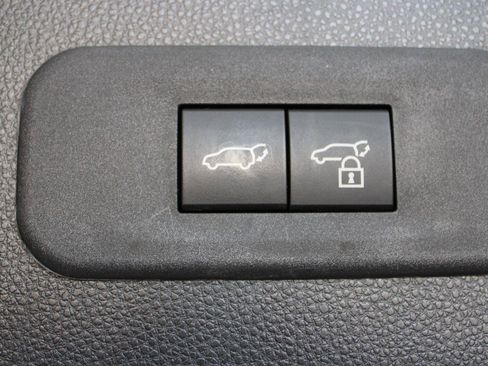 Used 2025 Toyota Crown Signia w/ Advanced Technology Package AWD/4WD image 38
