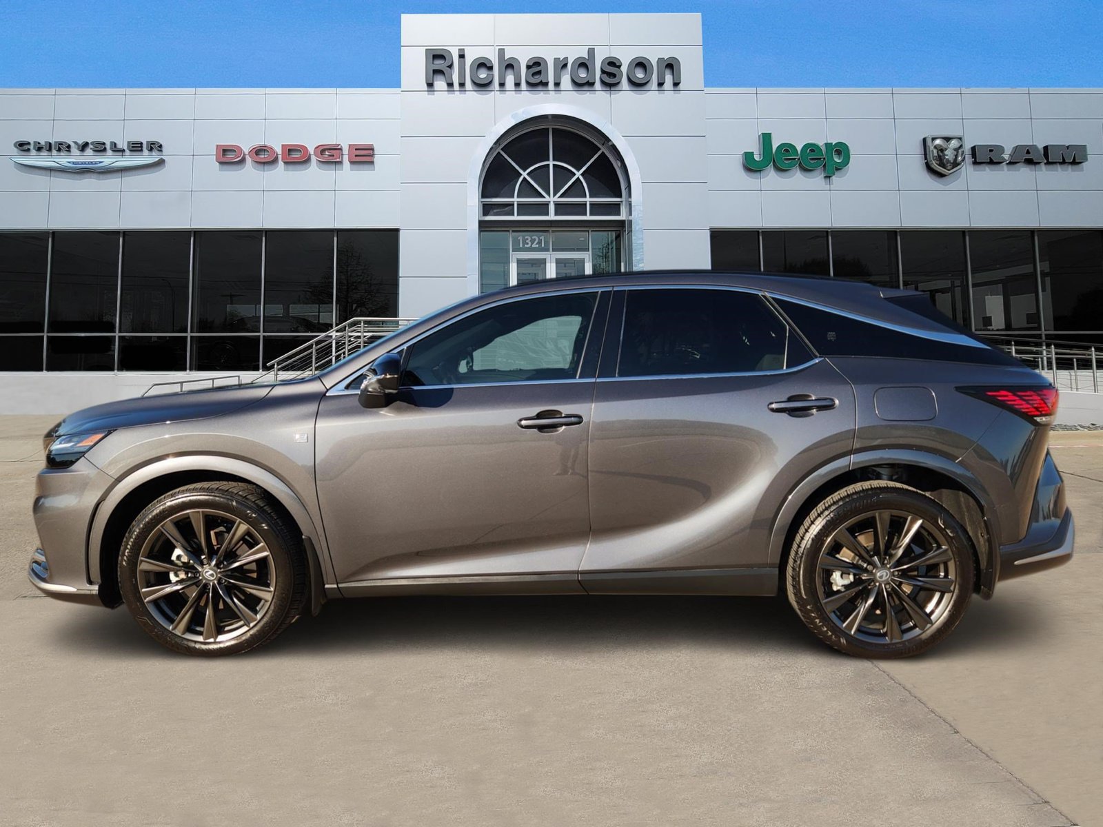 Used 2026 Lexus RX 350 F Sport w/ Convenience Package AWD/4WD image 3