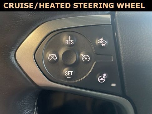 Used 2018 Chevrolet Suburban Premier image 19