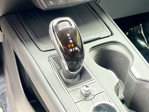 Certified 2021 Cadillac XT4 Luxury w/ Cold Weather Package image 15