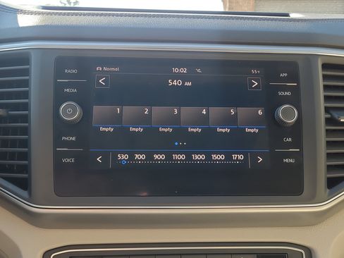 Used 2019 Volkswagen Atlas SE w/ Panoramic Sunroof Package image 28