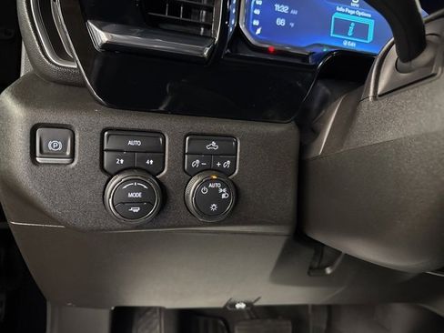 Used 2023 Chevrolet Silverado 1500 LT image 19