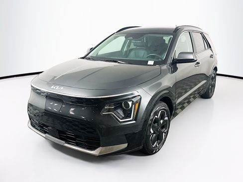 Used 2024 Kia Niro Wind FWD image 3