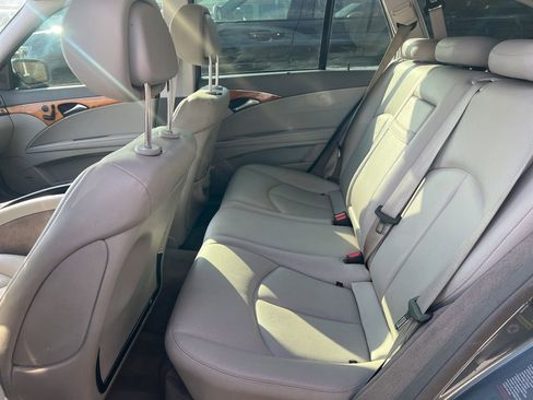 Used 2008 Mercedes-Benz E 350 4MATIC Wagon image 16