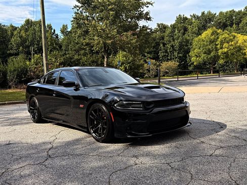 Used 2021 Dodge Charger Scat Pack RWD image 3