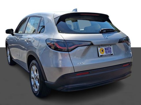 Certified 2024 Honda HR-V LX image 4