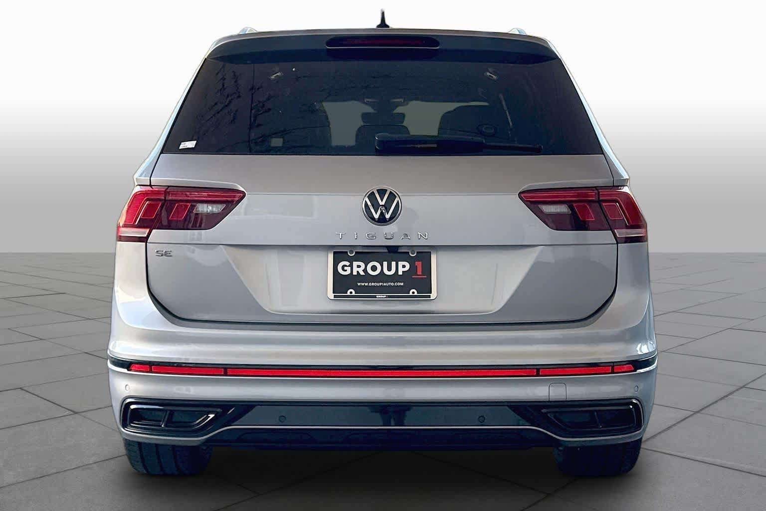 Used 2023 Volkswagen Tiguan SE R-Line FWD image 6