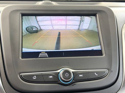 Used 2021 Chevrolet Equinox LS w/ LPO, Blackout Package FWD image 48
