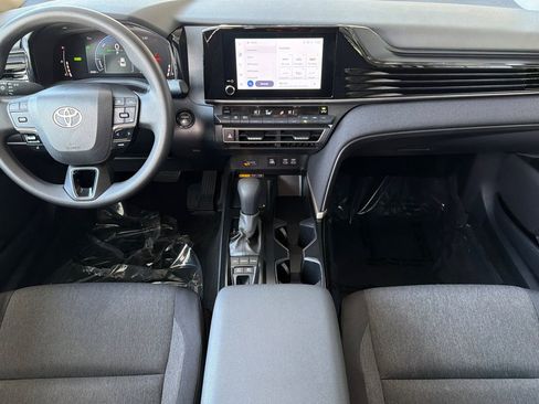Certified 2025 Toyota Camry LE image 17