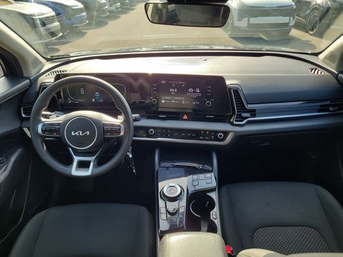 Used 2023 Kia Sportage LX AWD/4WD image 17
