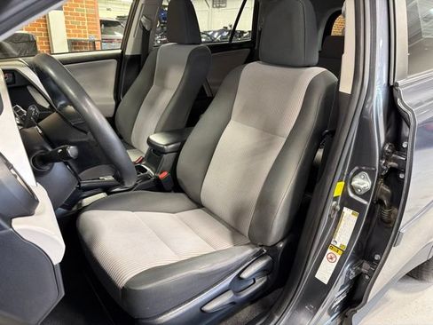 Used 2015 Toyota RAV4 LE FWD image 14