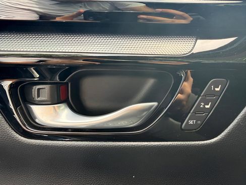 Used 2024 Honda CR-V EX-L image 25