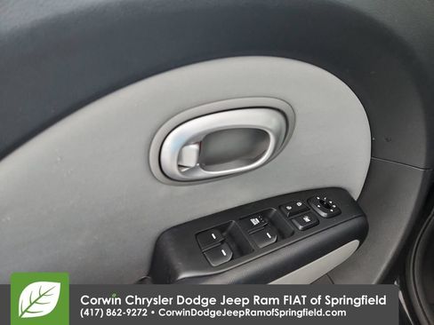 Used 2015 Kia Soul FWD image 21