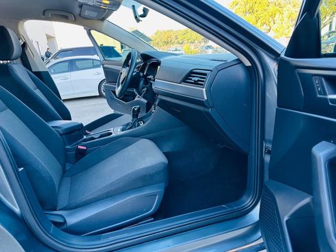 Used 2019 Volkswagen Jetta SE image 20