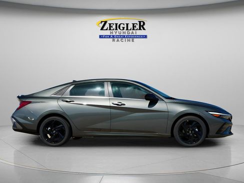 New 2026 Hyundai Elantra SEL Sport Premium FWD image 8