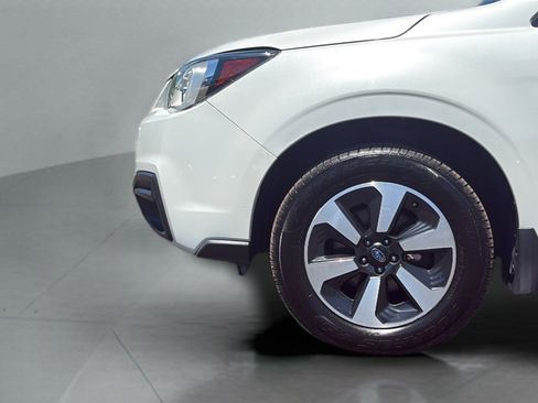 Used 2018 Subaru Forester 2.5i w/ Alloy Wheel Package AWD/4WD image 27