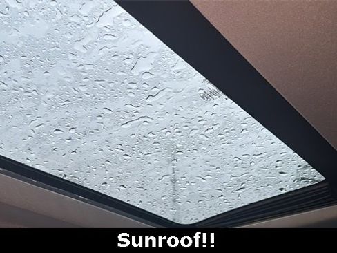 Used 2024 Ford Explorer Limited image 6