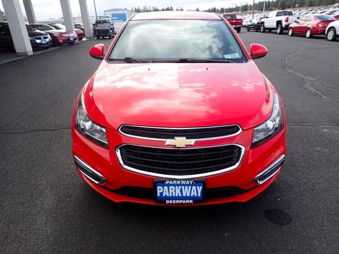 Used 2015 Chevrolet Cruze LT image 8
