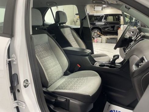 Used 2024 Chevrolet Equinox LS FWD image 27