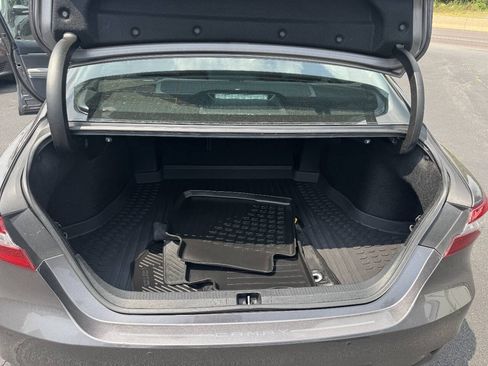 Used 2018 Toyota Camry XLE w/ Audio Package FWD image 18