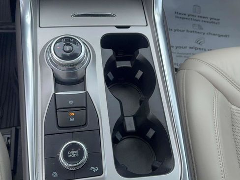 Used 2023 Ford Explorer Platinum w/ Technology Package image 21