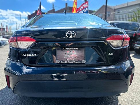 Used 2024 Toyota Corolla LE FWD image 4