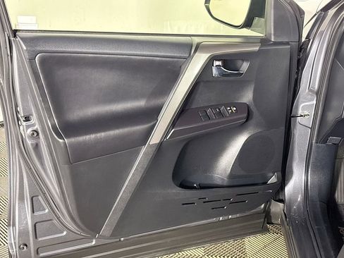 Used 2017 Toyota RAV4 XLE image 10