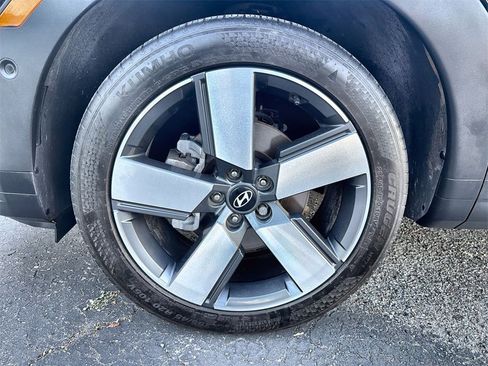 Used 2024 Hyundai Santa Fe Limited image 19