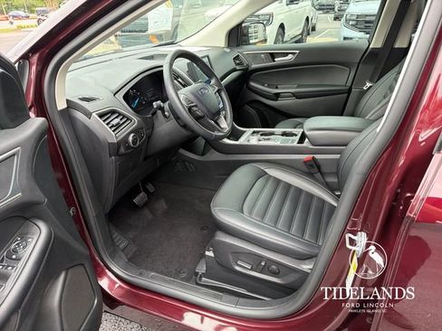 Certified 2024 Ford Edge SEL w/ Convenience Package AWD/4WD image 11