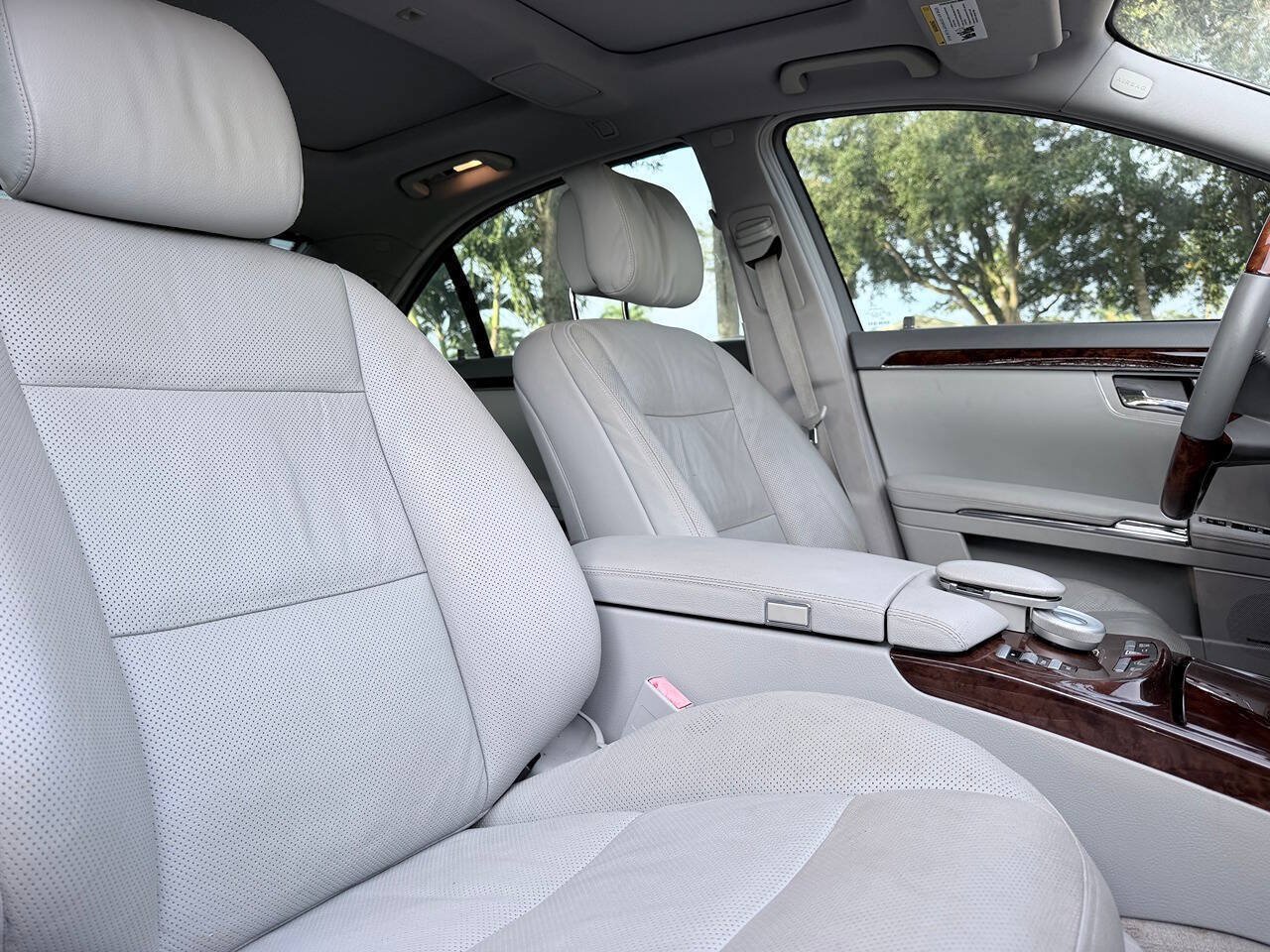 Used 2011 Mercedes-Benz S 550 w/ Sport Pkg Plus One image 19