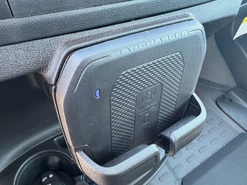 New 2024 RAM ProMaster 3500 w/ Delivery Van Package image 16