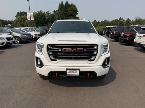 Used 2021 GMC Sierra 1500 AT4 w/ AT4 Value Package AWD/4WD image 3