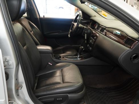 Used 2014 Chevrolet Impala LTZ FWD image 24