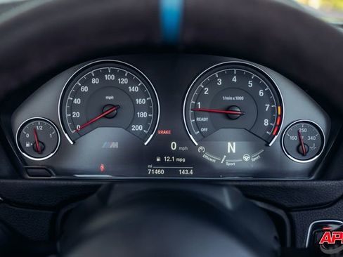 Used 2018 BMW M4 Convertible w/ Competition Package image 8