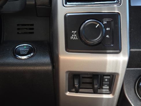 Used 2018 Ford F250 Lariat w/ Lariat Ultimate Package image 24