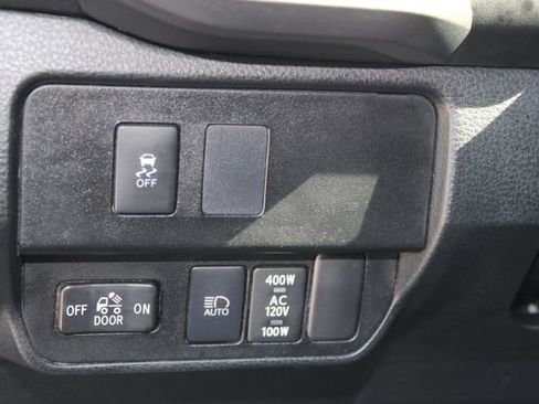 Used 2021 Toyota Tacoma TRD Off-Road w/ Technology Package image 18