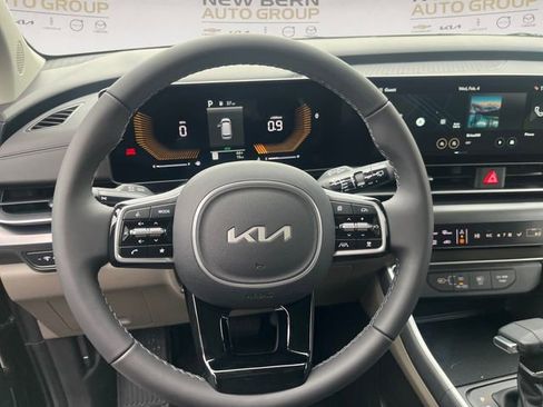 New 2026 Kia Carnival FWD image 12